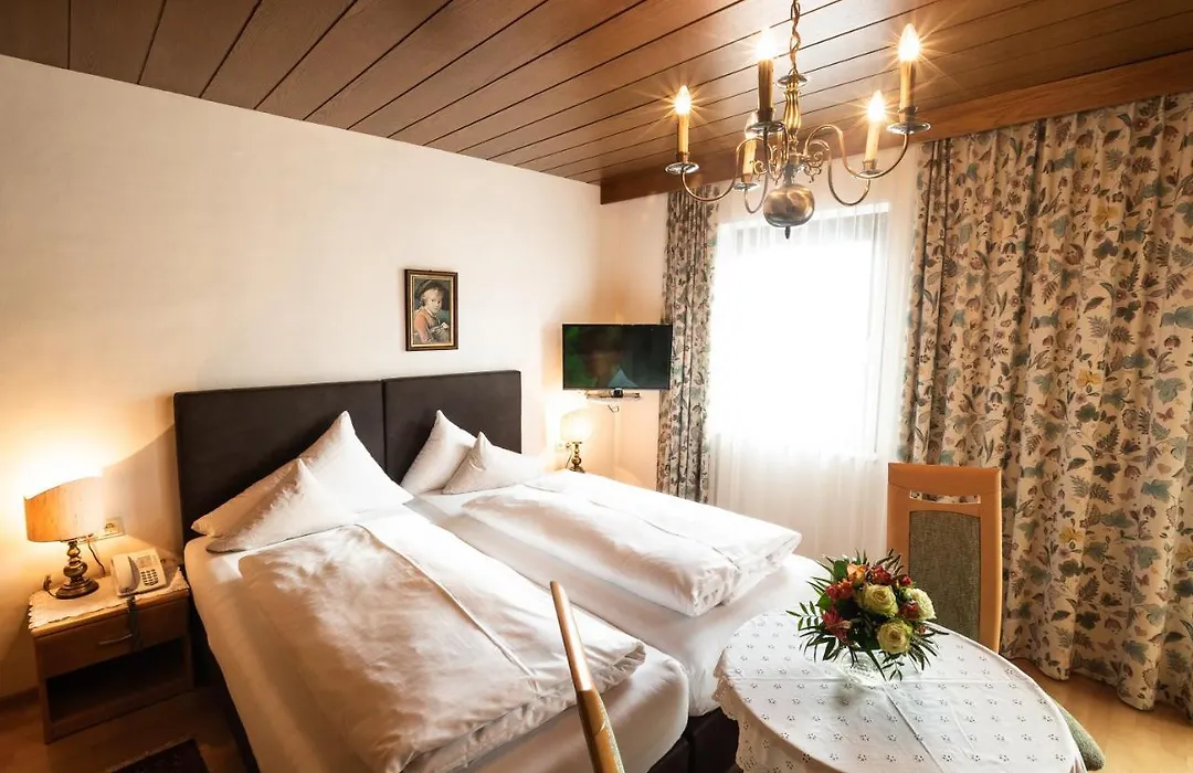 Hotel Helga-1